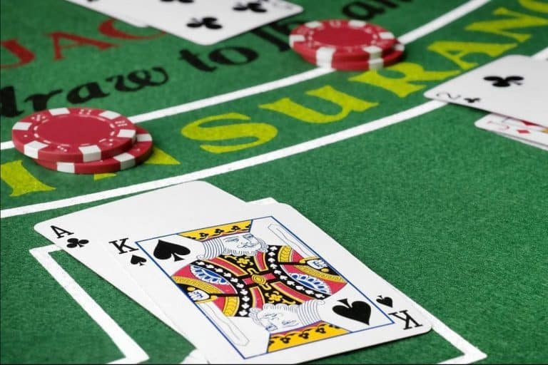 Tampilan layar permainan live dealer casino di pulaujudi88